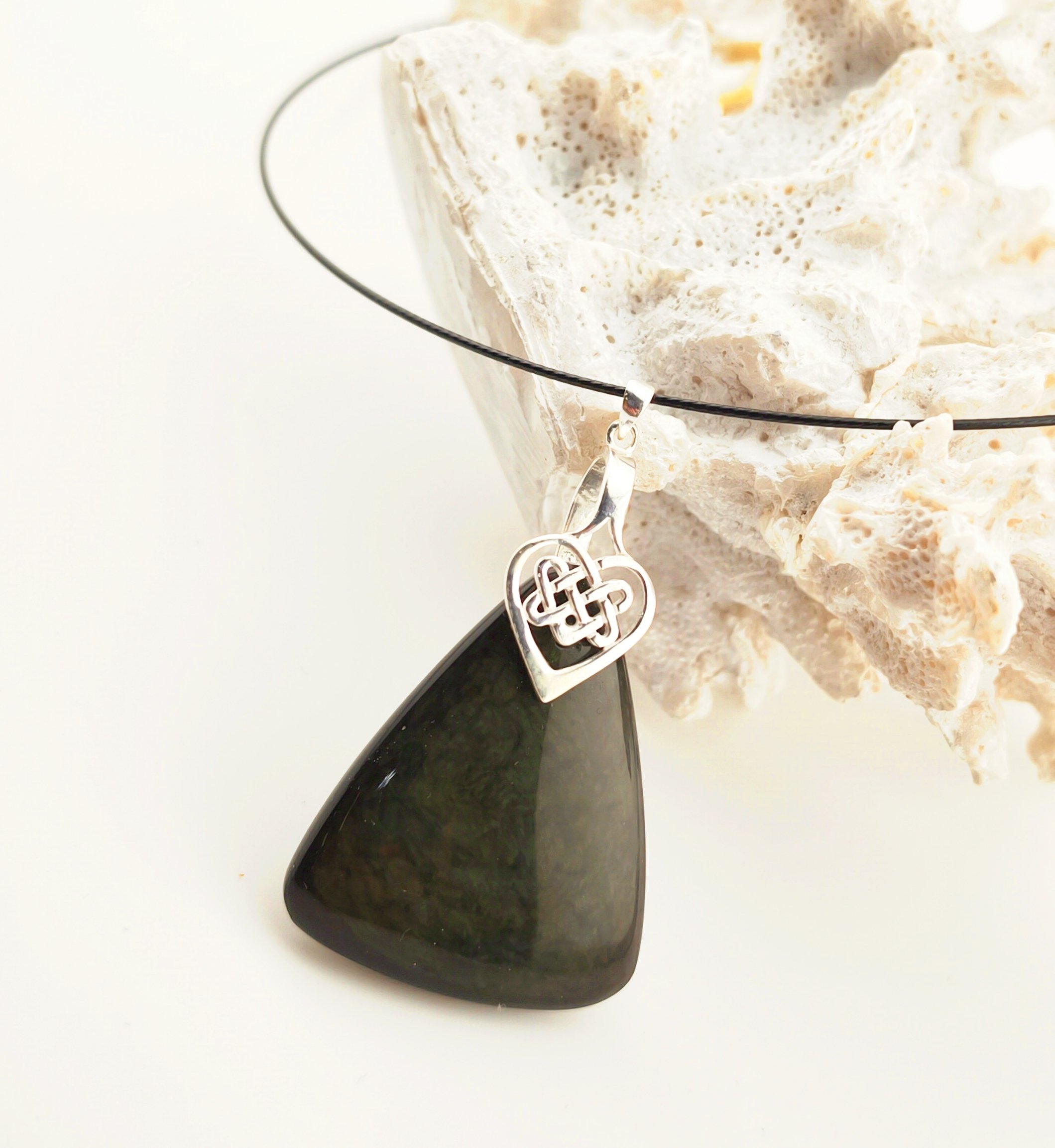Collier en Obsidienne Mantogochol et Argent 925. – Image 4